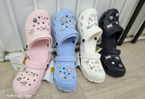 Dép Sục Nữ Q.B Gắn Charm Cao Cấp – Nhẹ Êm, Thời Trang, Đủ Size 37–40
